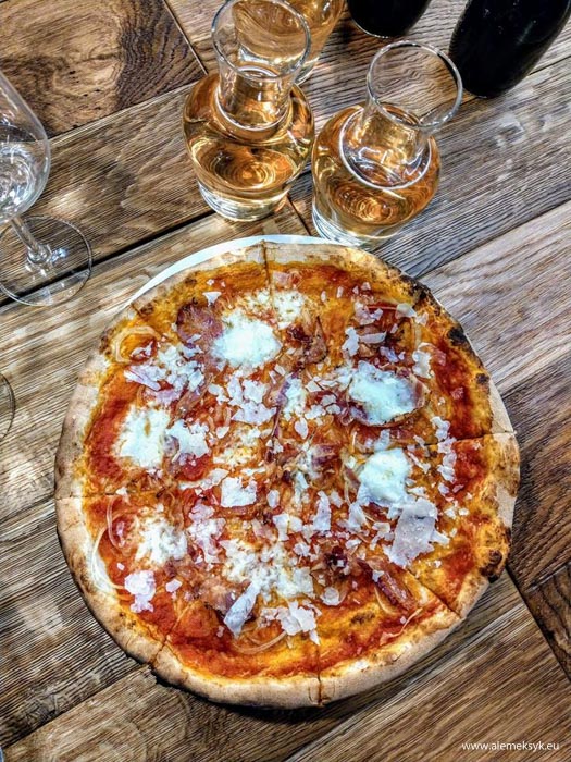 tutti santi warszawa pizza 9