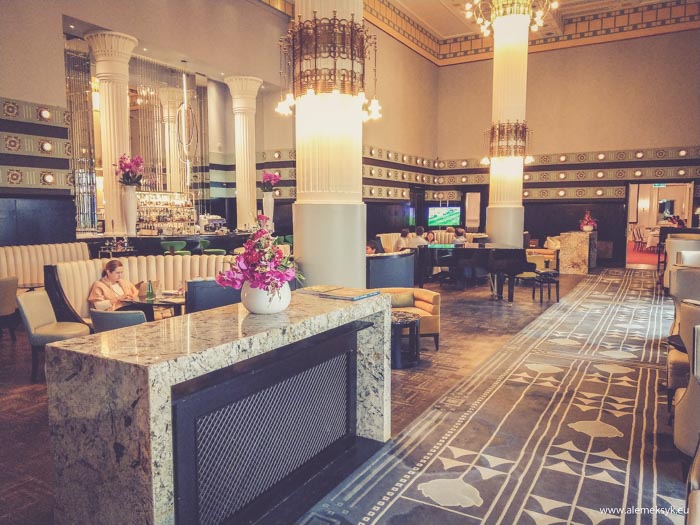 bar kolumnowy bristol 2