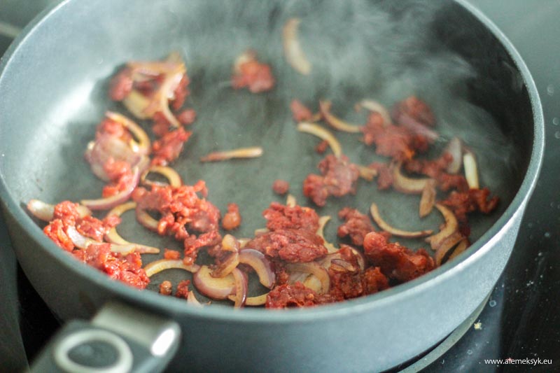 kokardki z chorizo 3