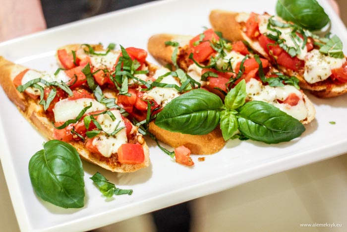 bruschetta zapiekana 704