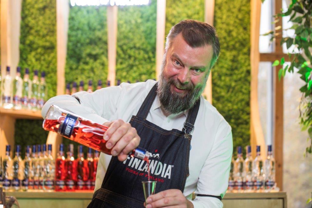 Pekka Pellinen Globalny Miksolog Finlandia Vodka