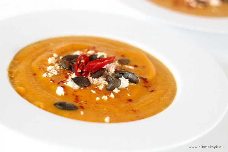 krem z pieczonej dyni z serem feta