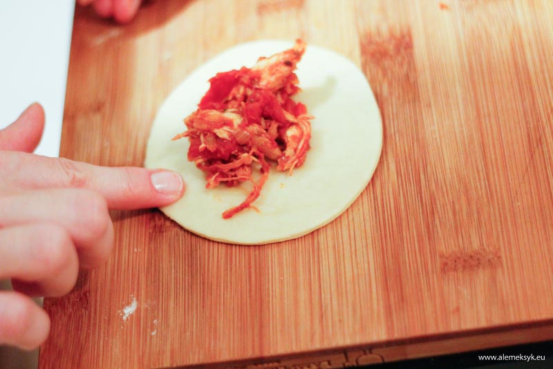 empanadas szarpany kurczak 16