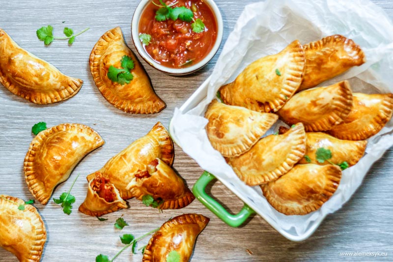 empanadas szarpany kurczak 25