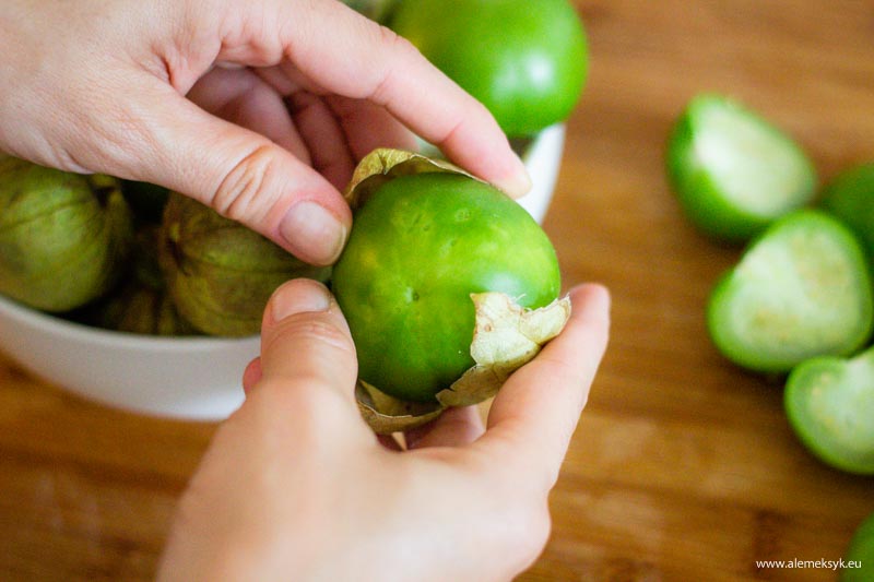 salsa verde tomatillos 1