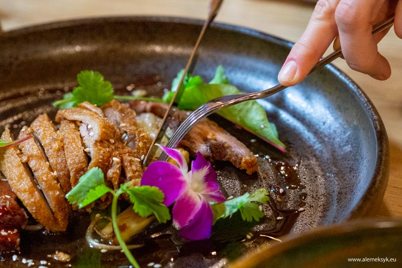 chrupiąca kaczka - menu restauracja inazia sheratron warsaw