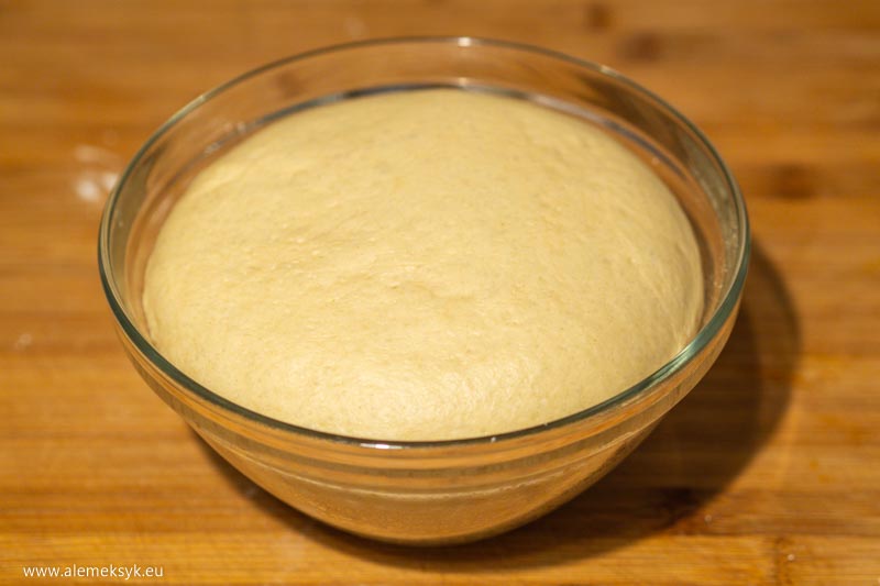 bulki drozdzowe maslane 10