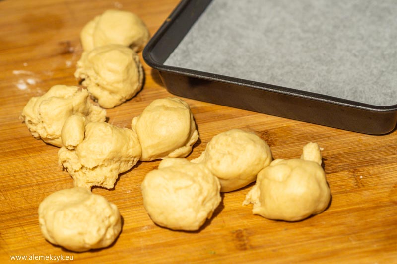 bulki drozdzowe maslane 12