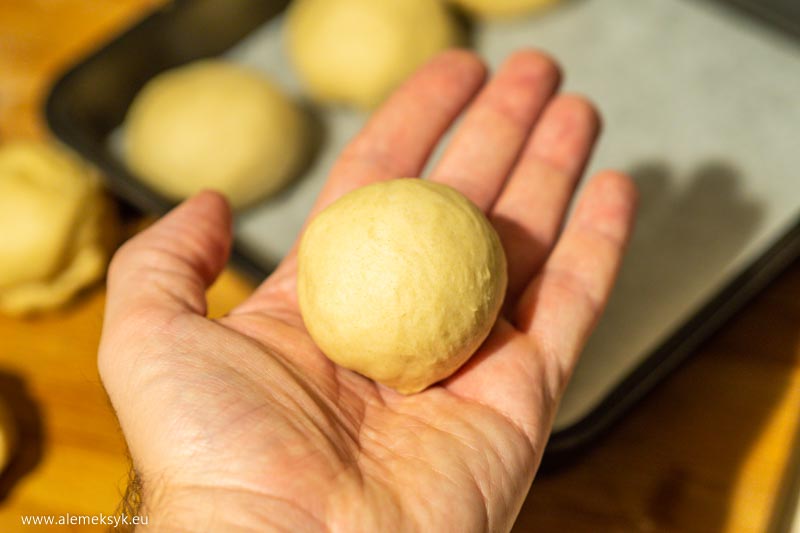 bulki drozdzowe maslane 13