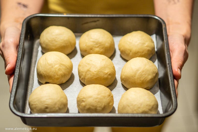 bulki drozdzowe maslane 14