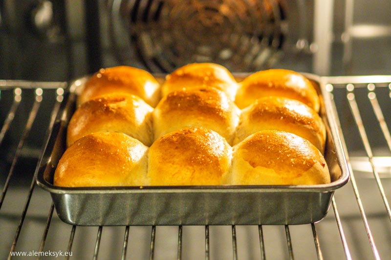 bulki drozdzowe maslane 18