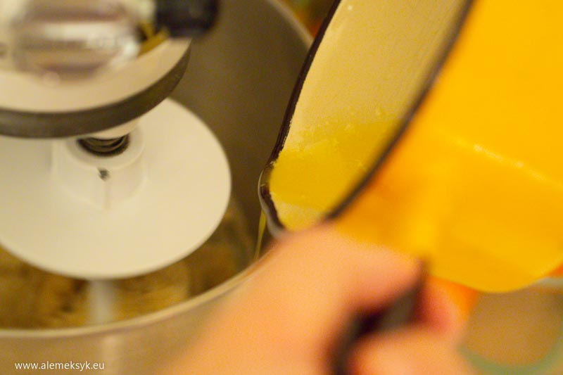 bulki drozdzowe maslane 5