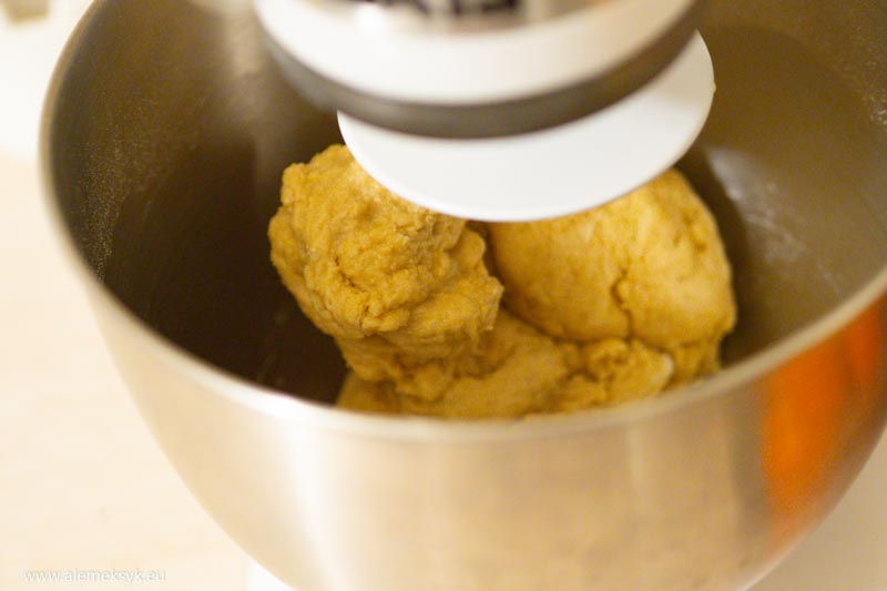 bulki drozdzowe maslane 6