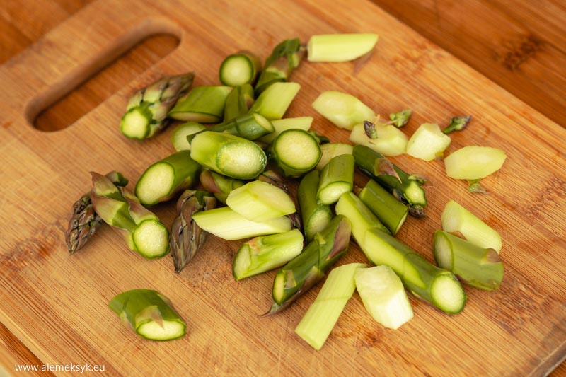 jajecznica ze szparagami 1