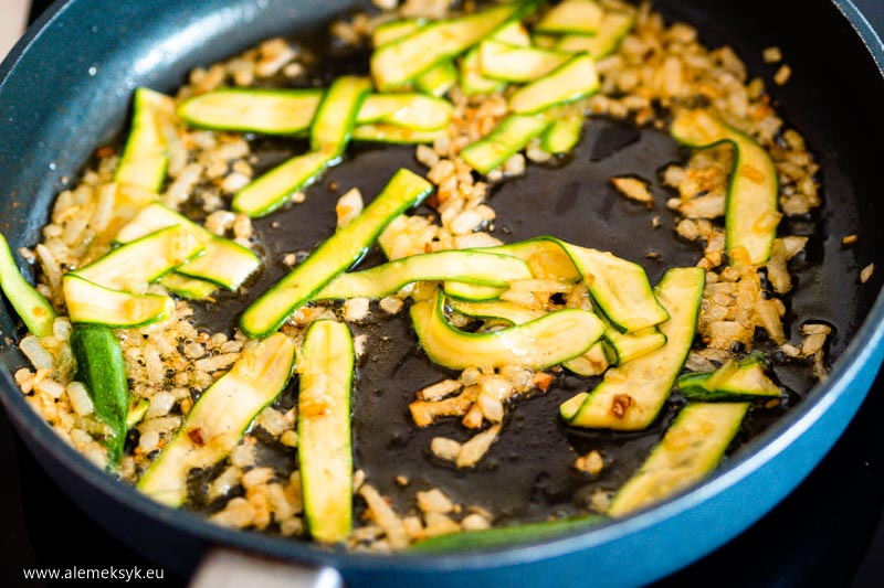 quesadilla z kwiatami cukinii 14