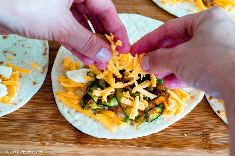 quesadilla z kwiatami cukinii 21