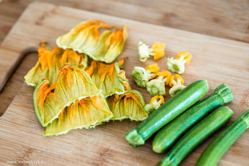 quesadilla z kwiatami cukinii 4