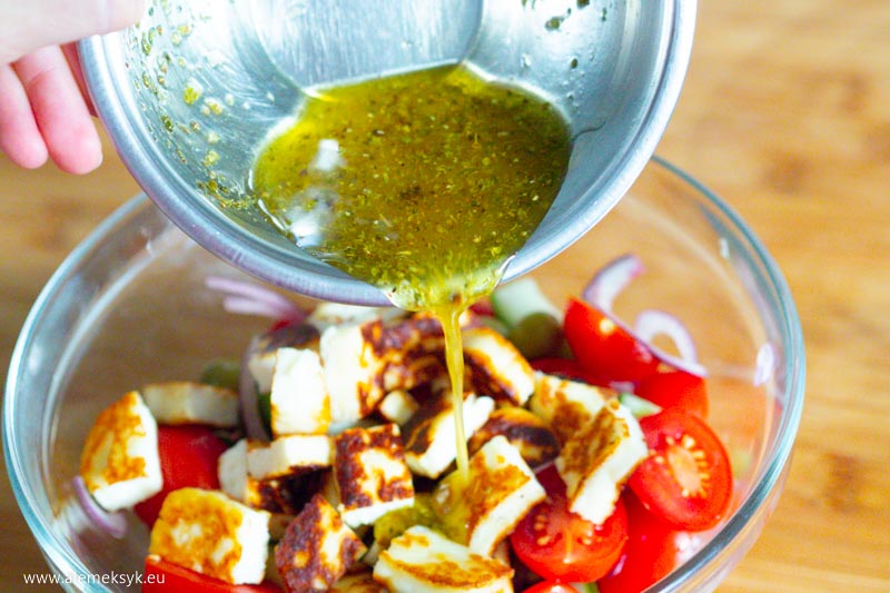 salatka z halloumi 17