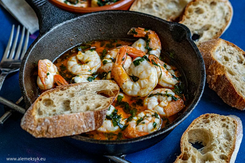 krewetki w oliwie chili tapas 14