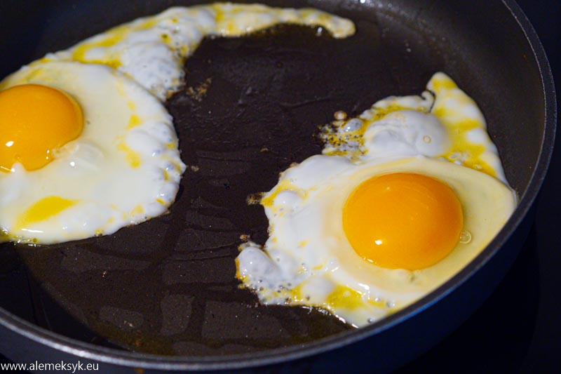 huevos divorciados 1