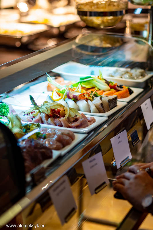 westin warszawa sunday champagne brunch 11