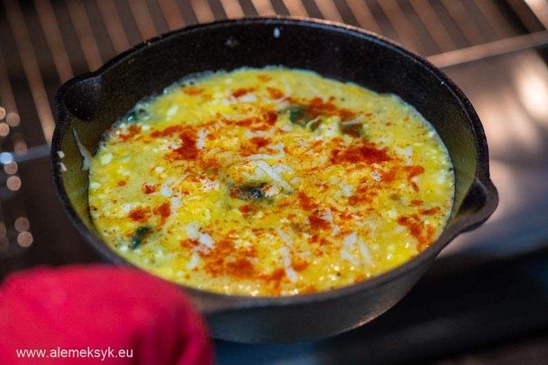 frittata z lososiem szpinakiem 15