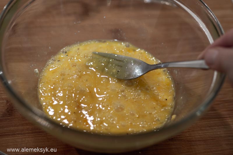 frittata z lososiem szpinakiem 6