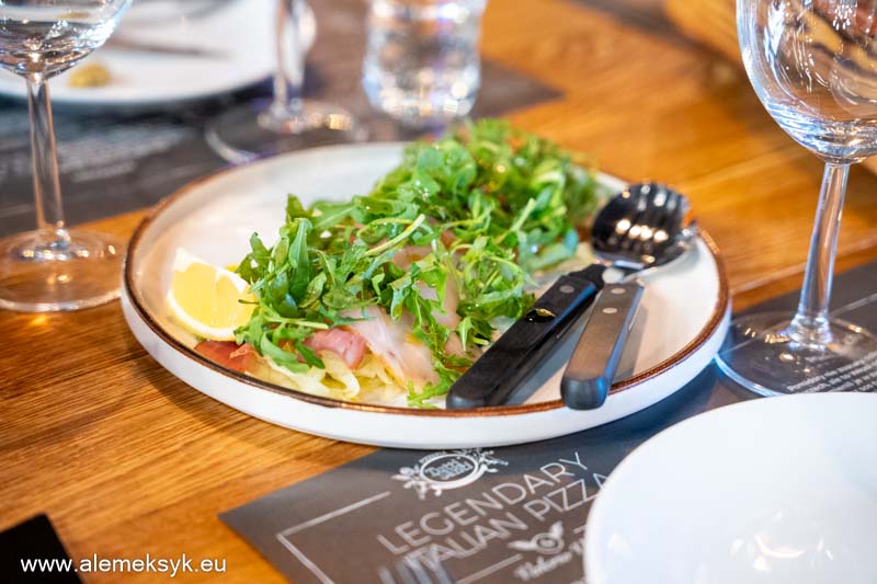 pizzeria tutti santi fort wola 5