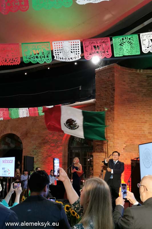 dia de la independencia mexico polonia 13