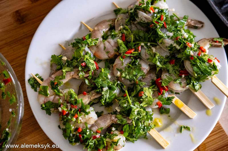 grillowane krewetki po karaibsku w rumie 21