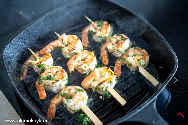 grillowane krewetki po karaibsku w rumie 27