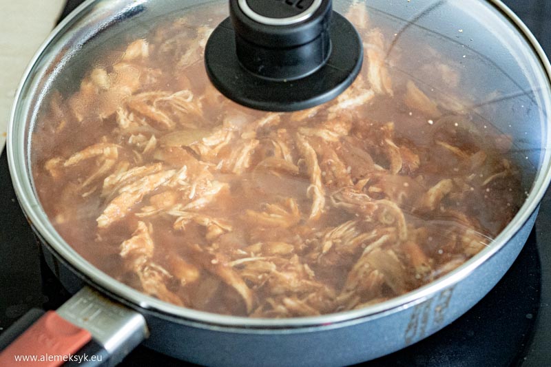 quesadilla tinga de pollo 16