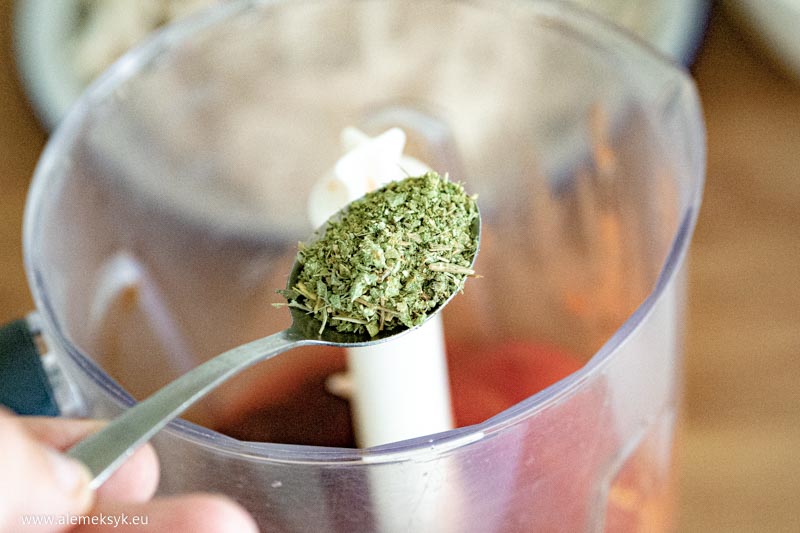 quesadilla tinga de pollo 9